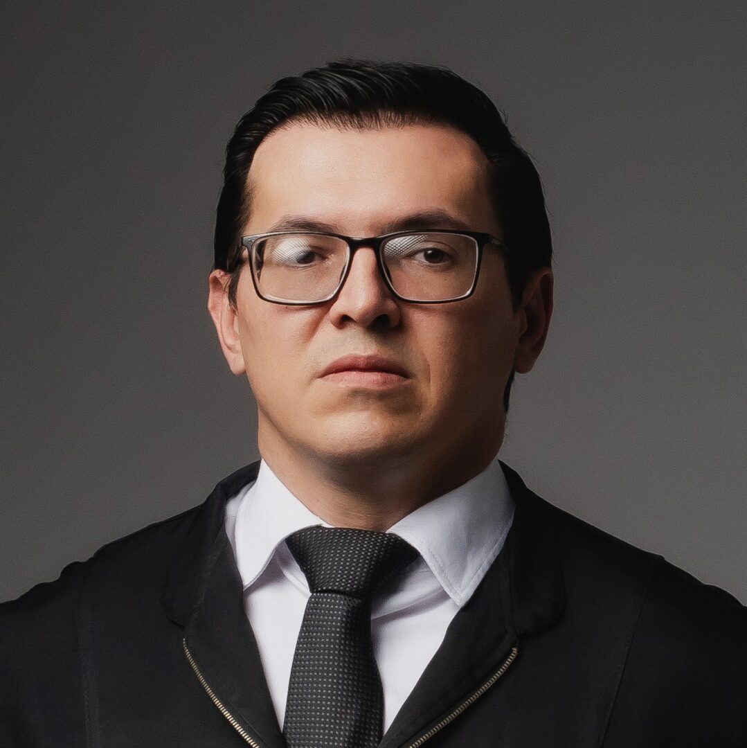 Prof. Luiz Moreira